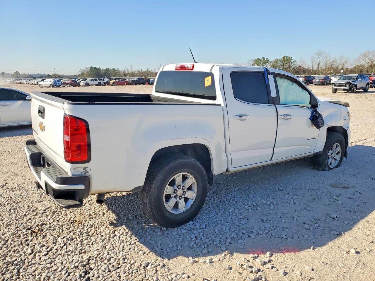 2017 Chevrolet Colorado - Фото 3