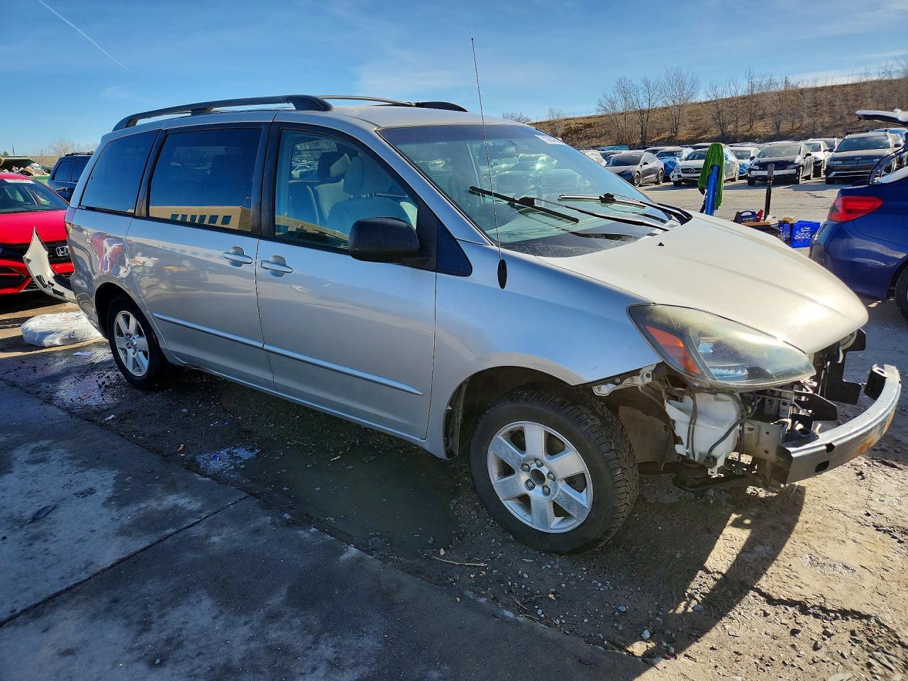 2005 Toyota Sienna Ce - Image 4