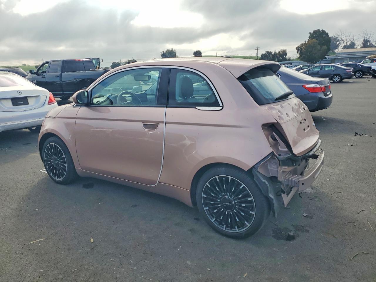 2024 Fiat 500 E La P - Фото 2