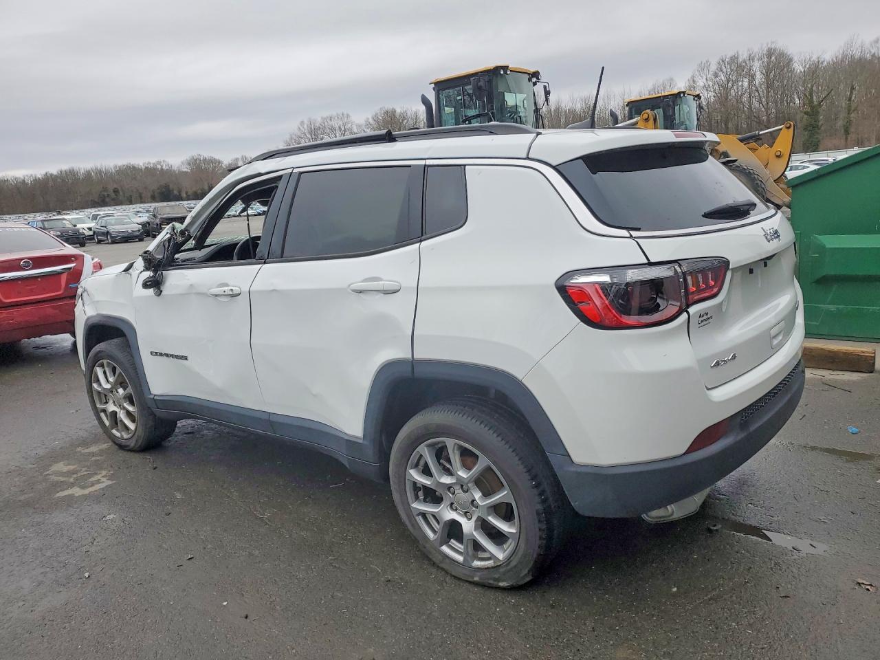 2022 Jeep Compass Latitude Lux - Image 2