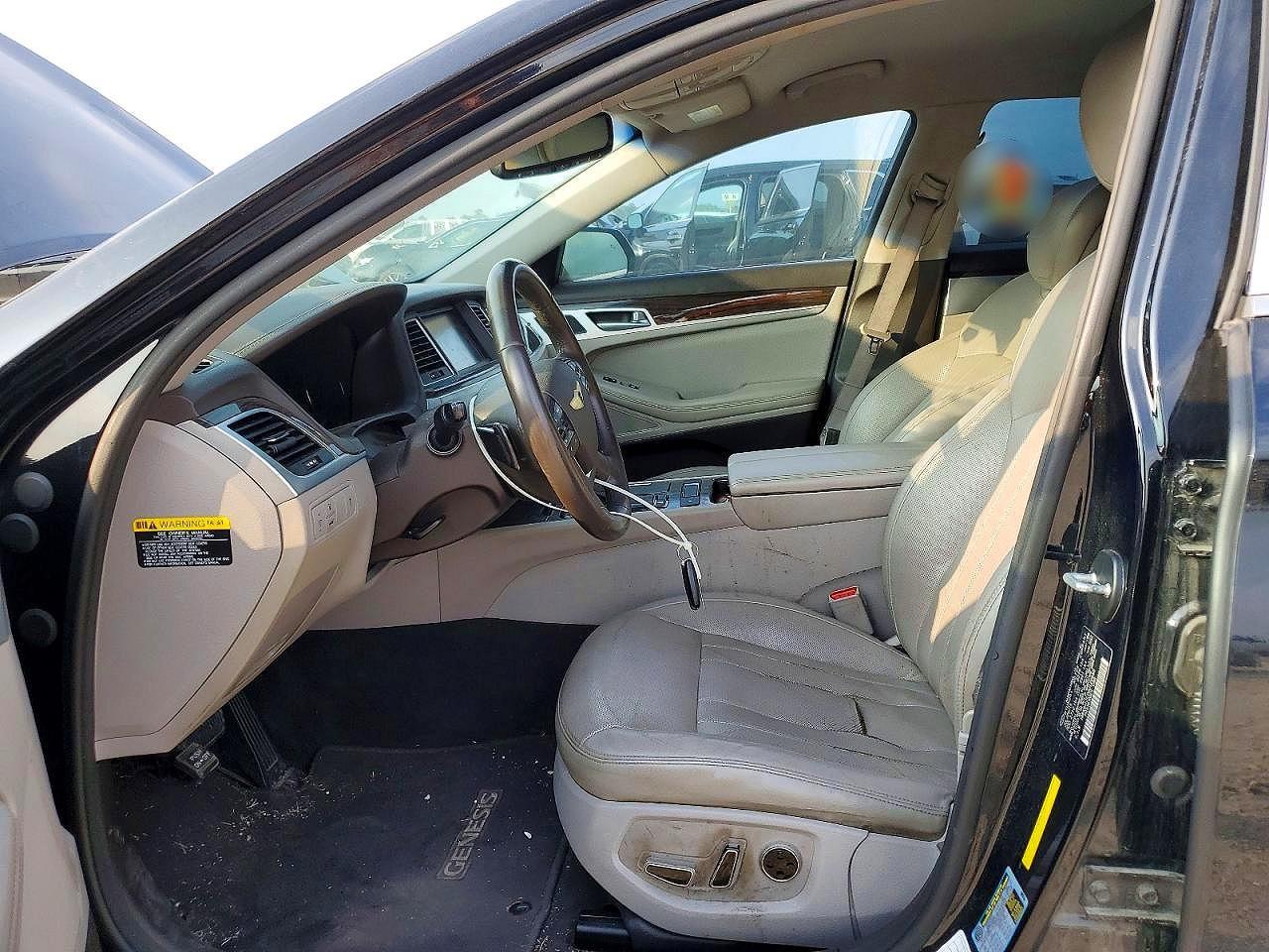 2016 Hyundai Genesis 3.8L - Image 7