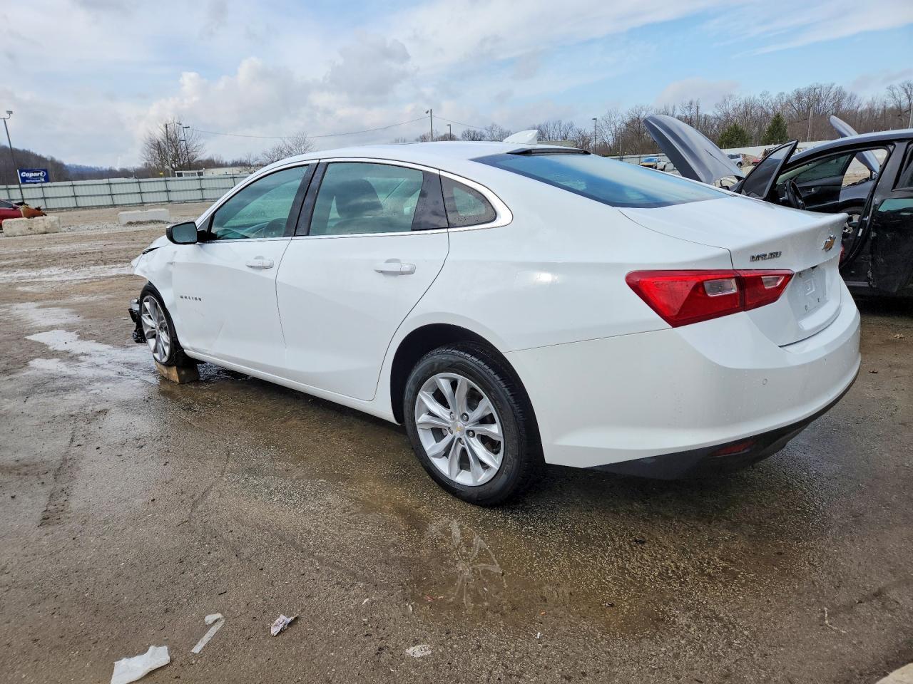 2024 Chevrolet Malibu Lt - Image 2