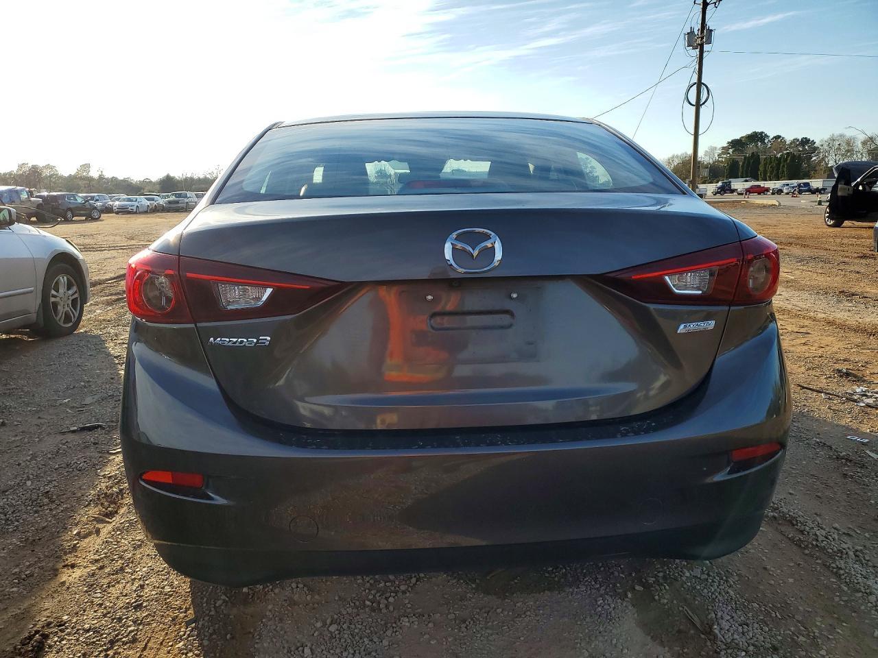 2017 Mazda 3 Touring - Image 6