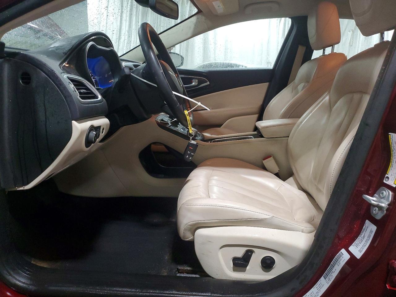 2015 Chrysler 200 C - Фото 7