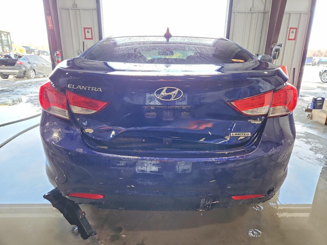 2013 Hyundai Elantra Limited - Image 6