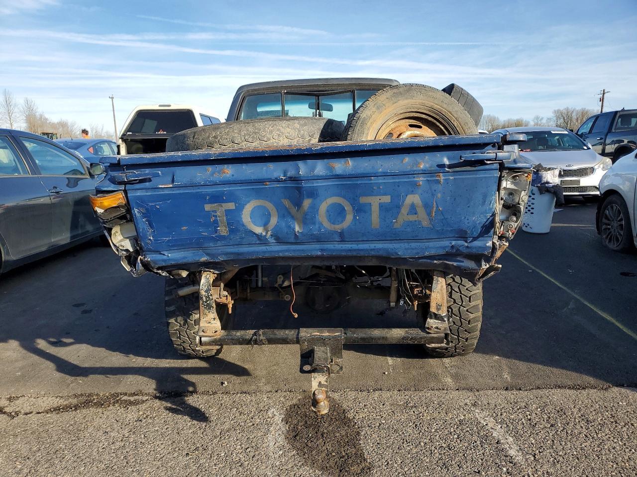 1992 Toyota Pickup 1/2 Ton Short Wheelbase Dlx - Image 6