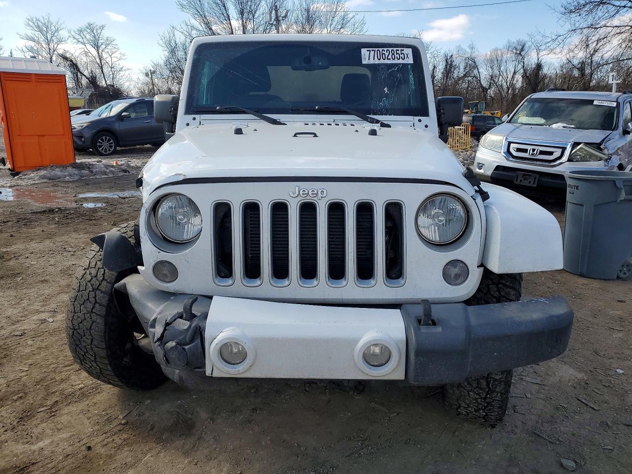 2016 Jeep Wrangler Sahara - Image 5