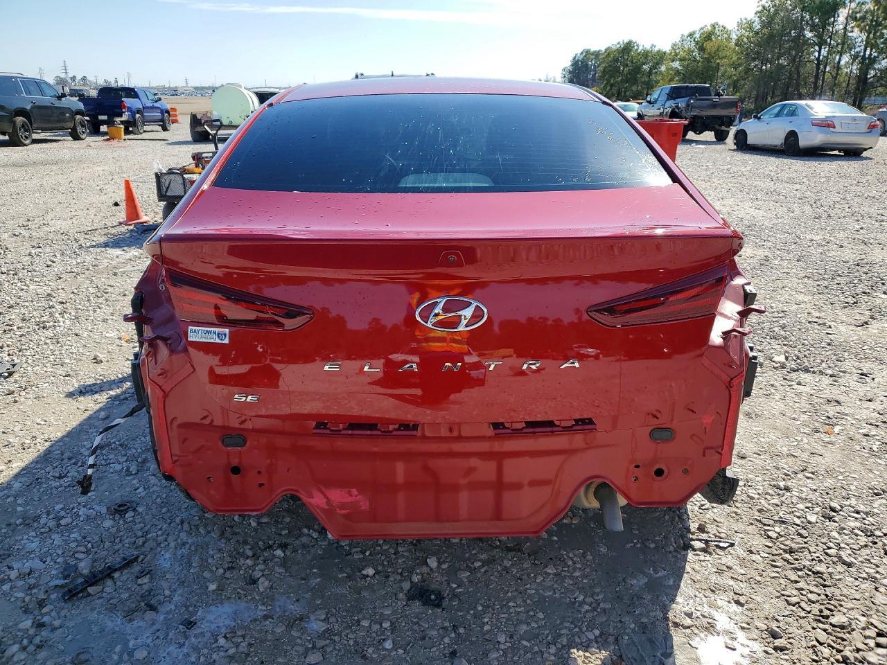 2019 Hyundai Elantra Se - Фото 6