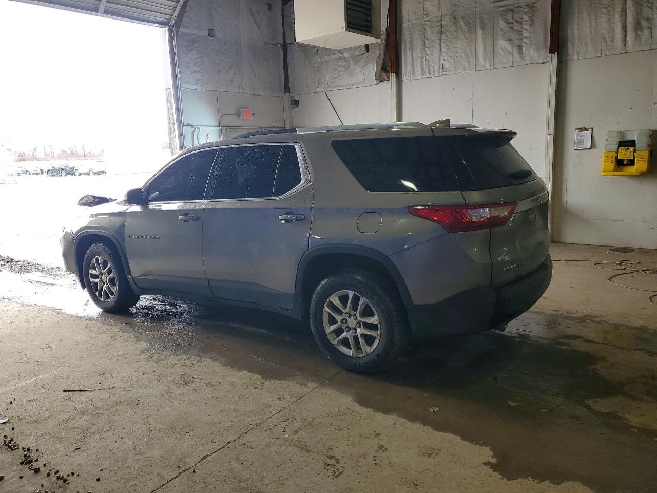 2018 Chevrolet Traverse Lt - Image 2