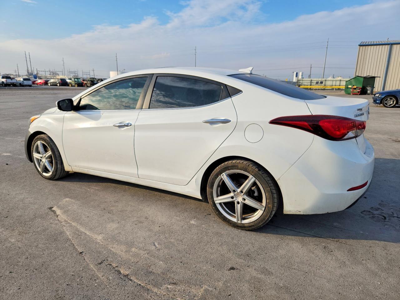 2014 Hyundai Elantra Limited - Image 2