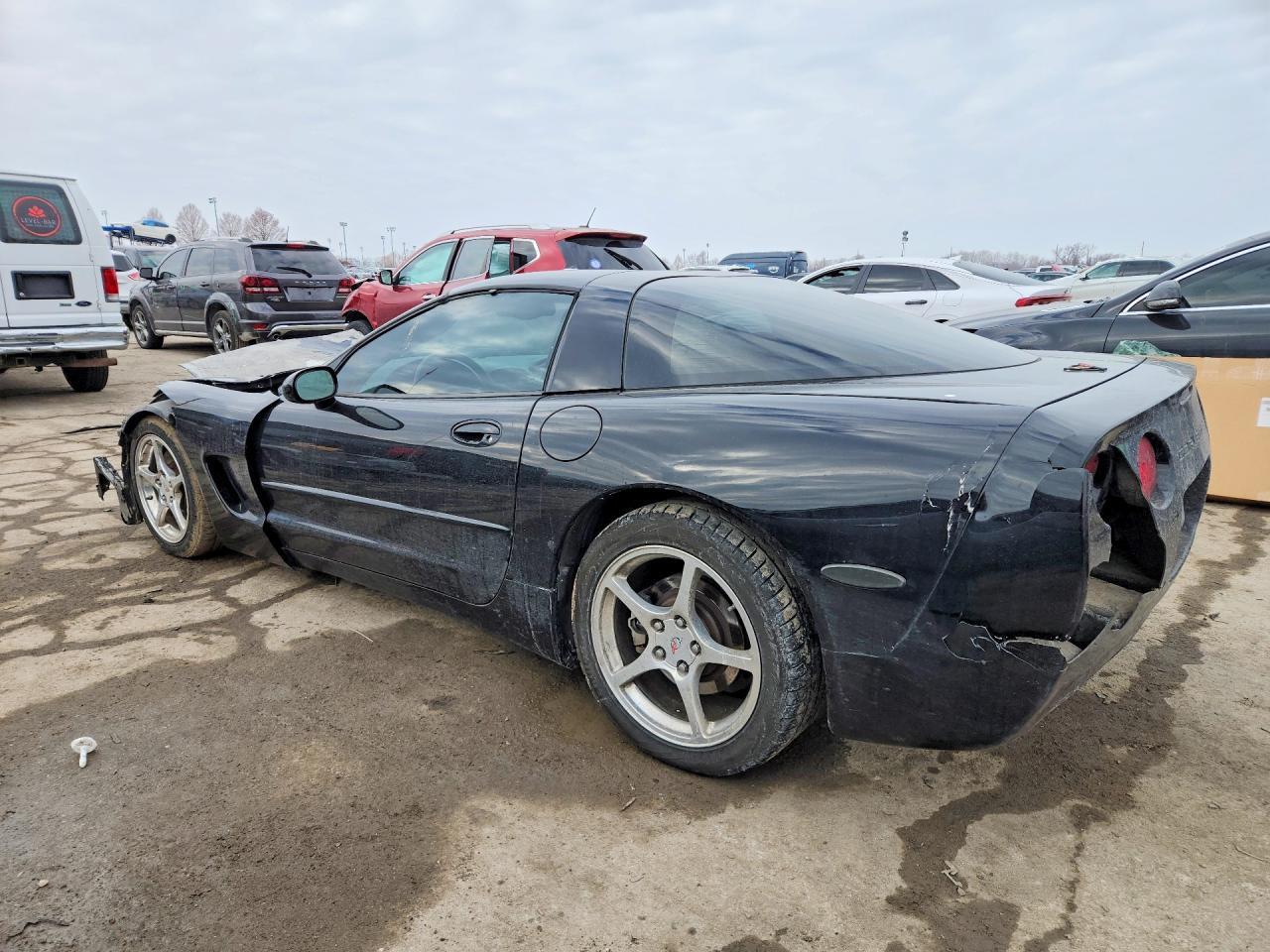 2004 Chevrolet Corvette - Фото 2