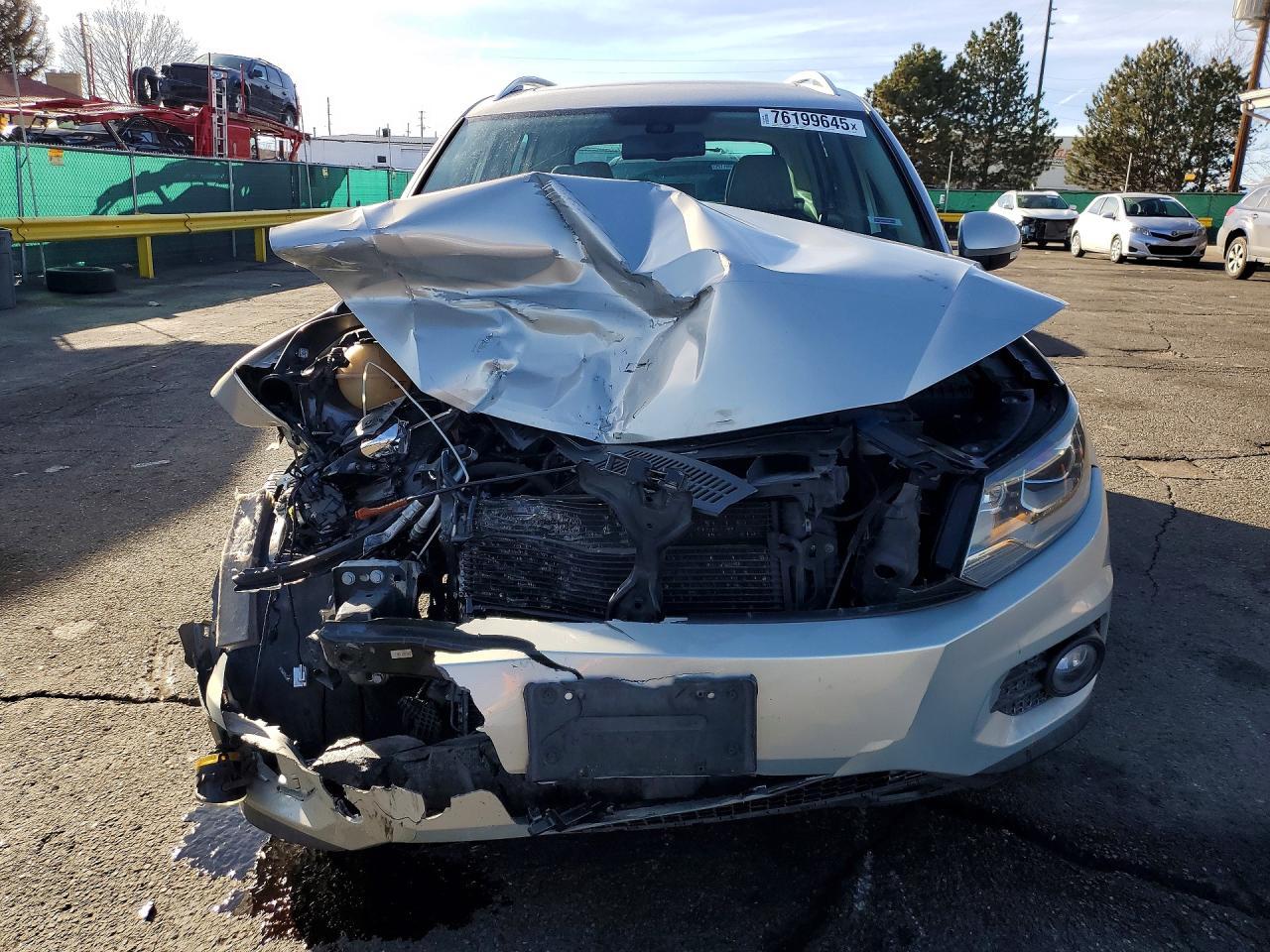 2013 Volkswagen Tiguan S - Image 5