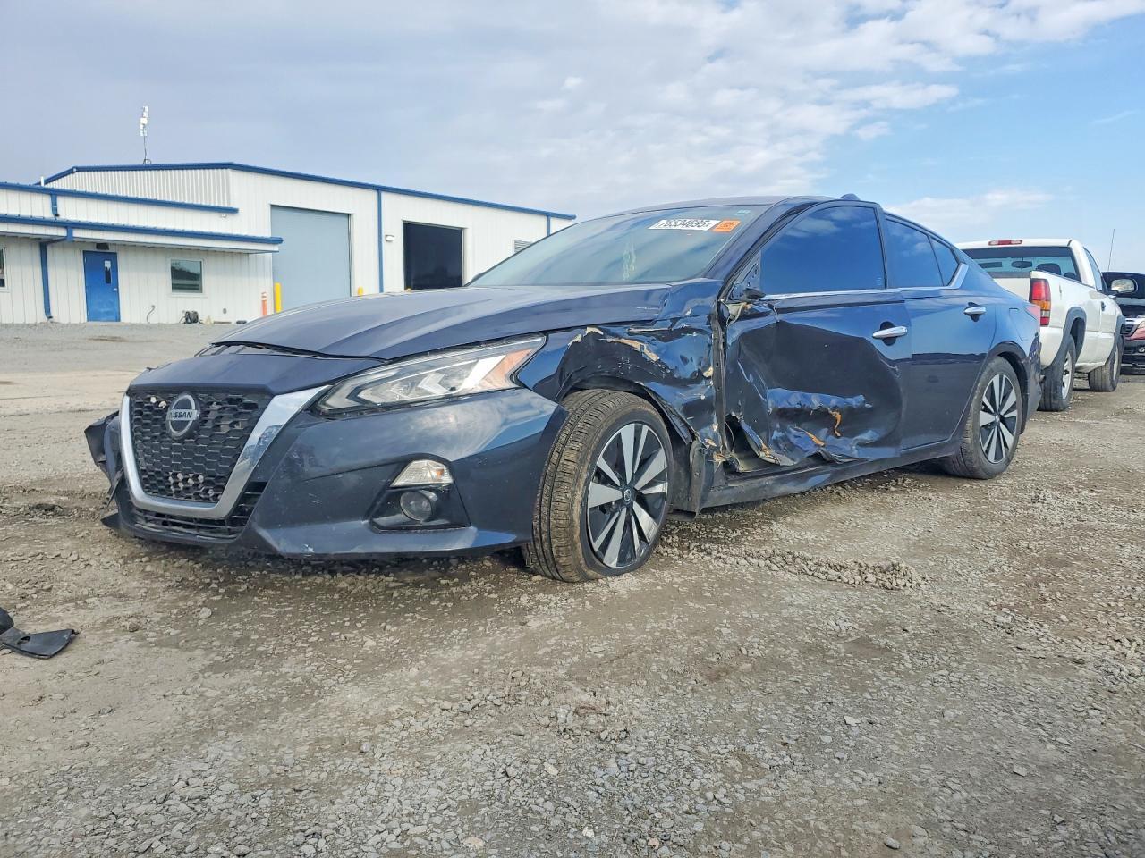 2022 Nissan Altima Sv