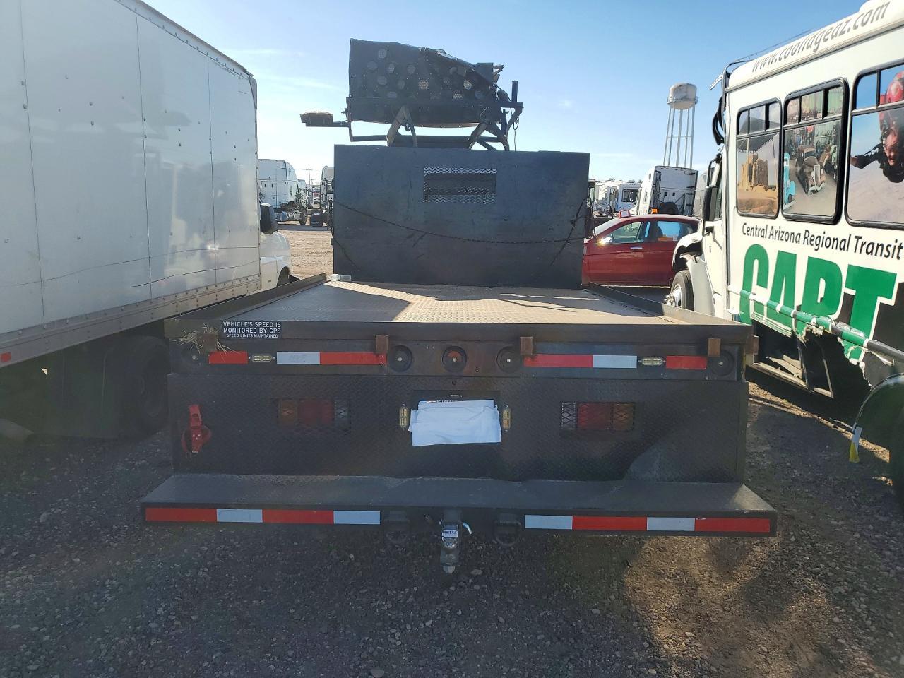 2024 Isuzu Npr Hd Flatbed Truck - Фото 6