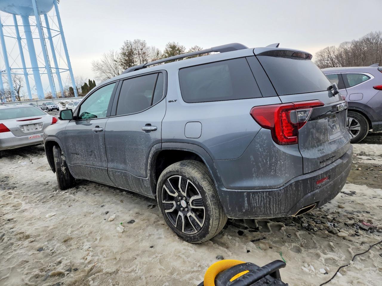 2021 GMC Acadia Slt - Image 2
