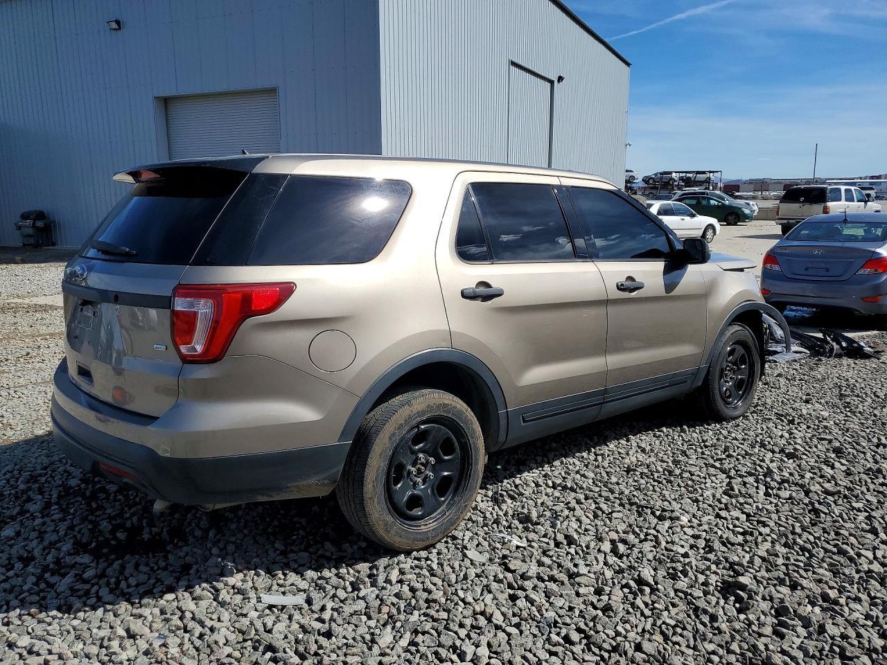 2016 Ford Explorer Police Interceptor - Фото 3