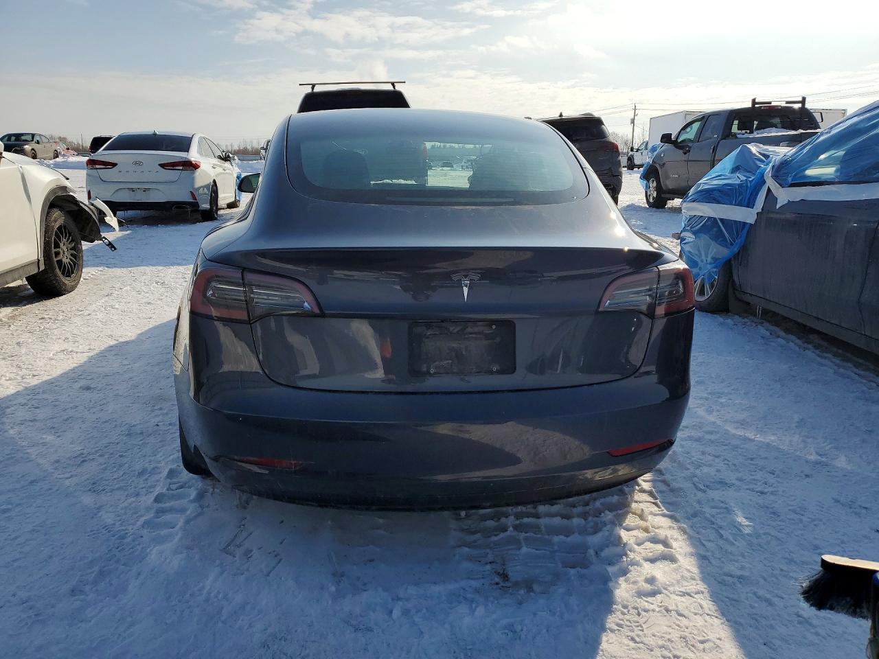2023 Tesla Model 3 - Image 6