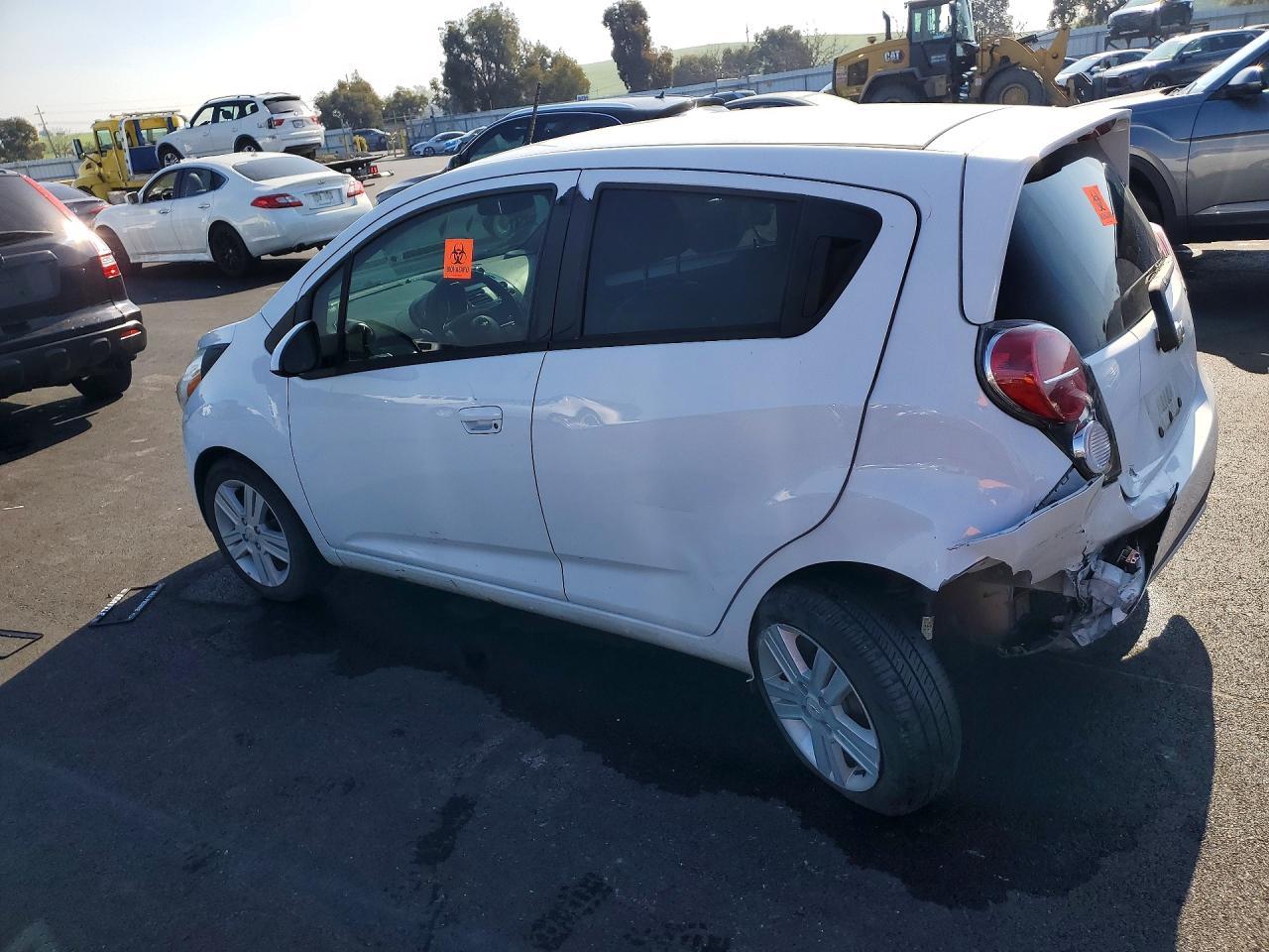 2014 Chevrolet Spark Ls - Image 2