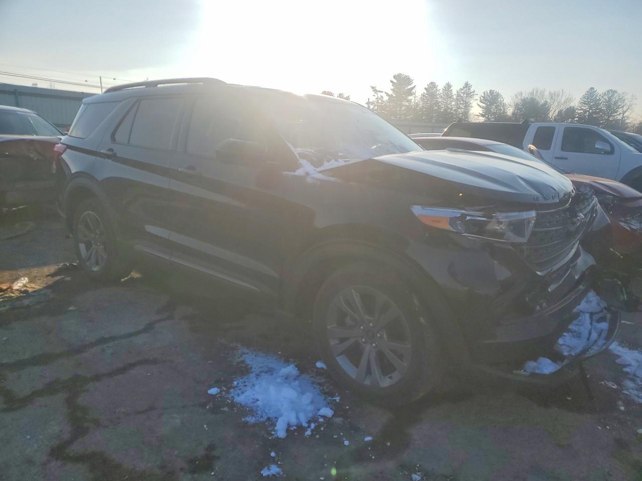 2022 Ford Explorer Xlt - Фото 4