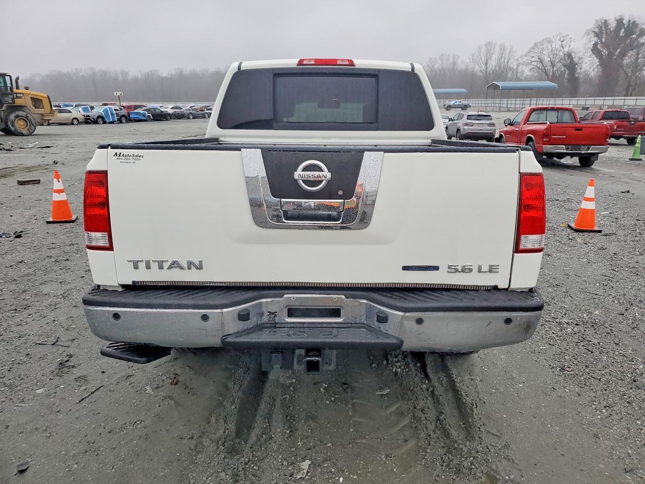 2010 Nissan Titan Se - Image 6