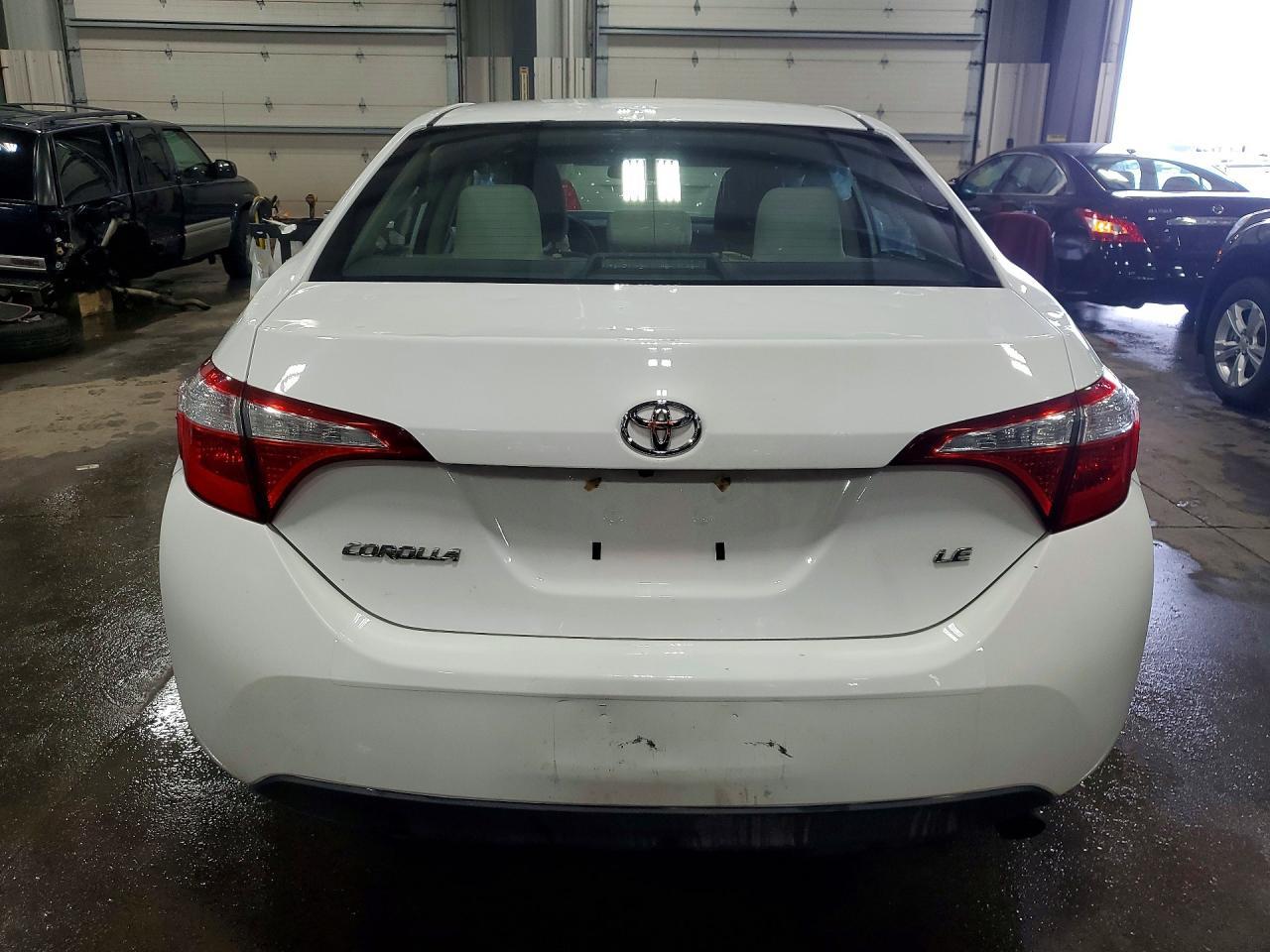 2015 Toyota Corolla Le - Фото 6