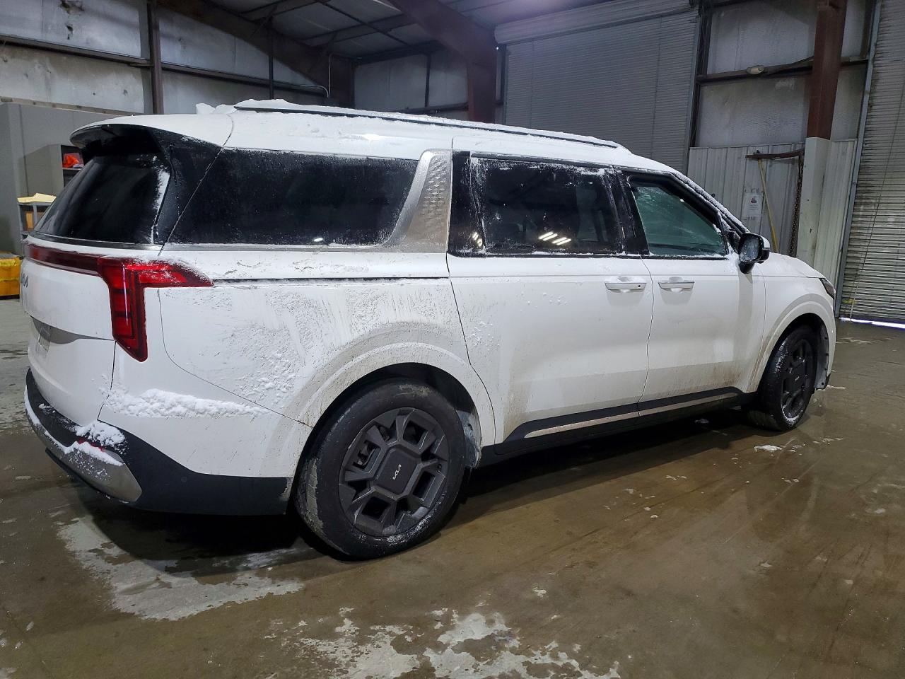 2025 Kia Carnival Sx - Image 3