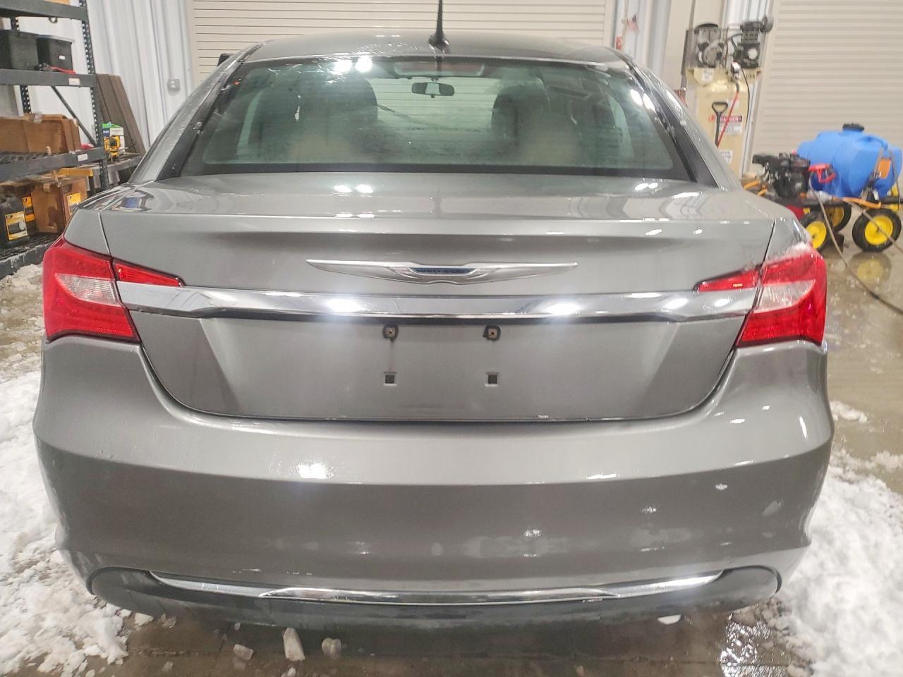 2012 Chrysler 200 Touring - Image 6