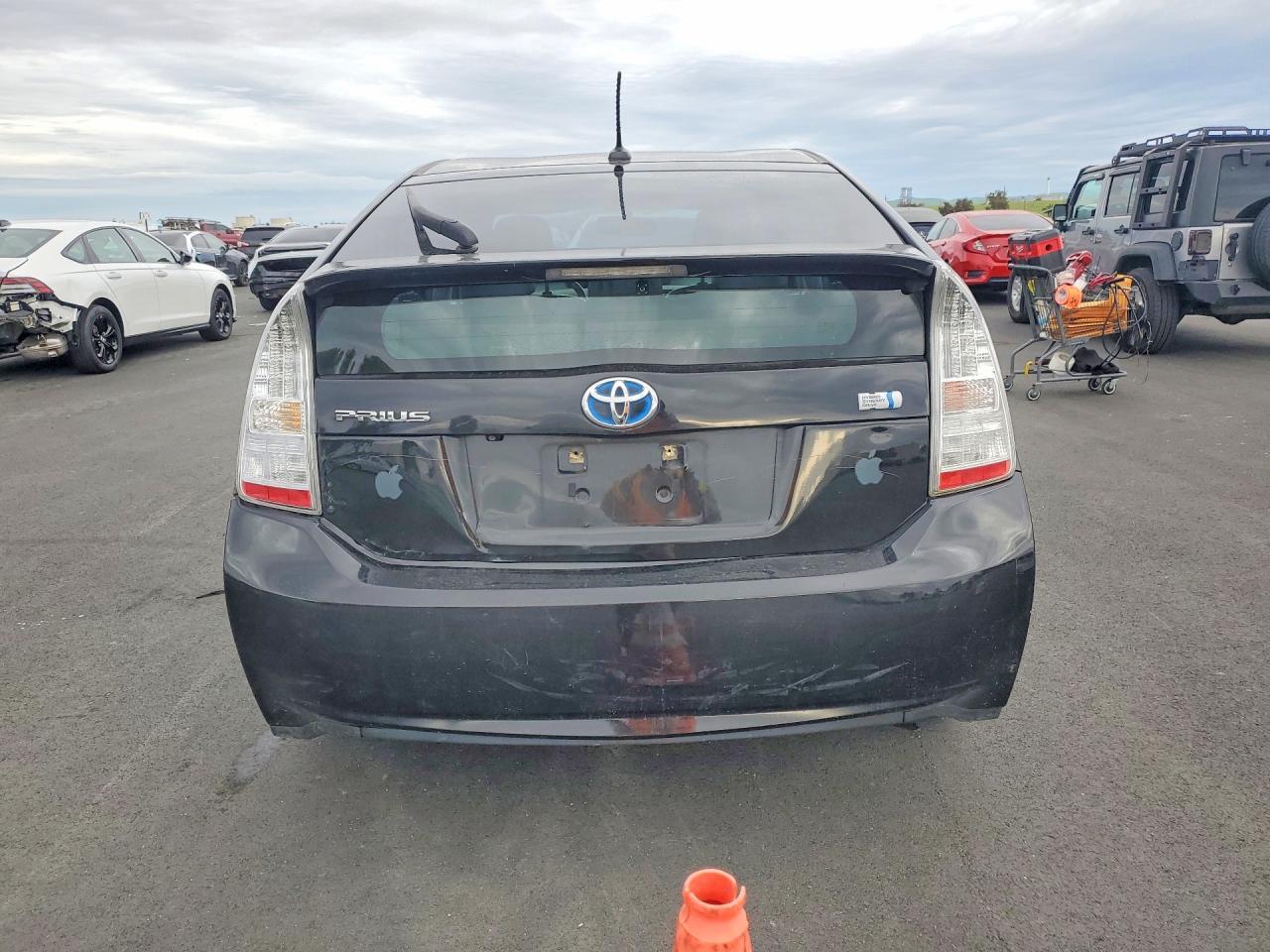 2011 Toyota Prius Four - Фото 6