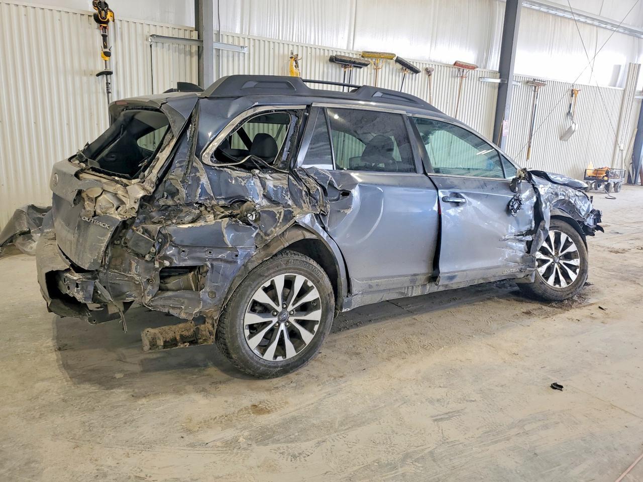 2016 Subaru Outback 2.5I Limited - Image 3