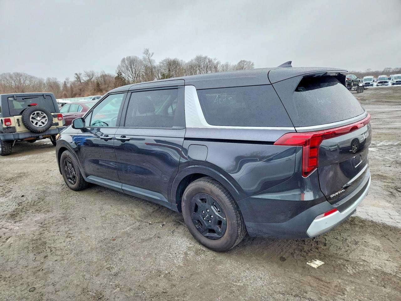 2025 Kia Carnival Lx - Фото 2
