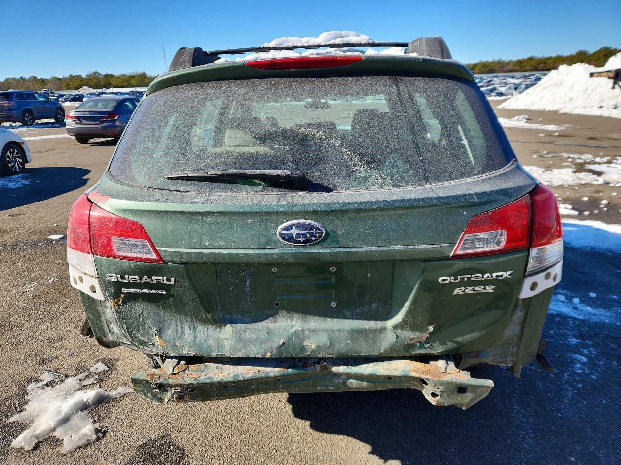 2011 Subaru Outback 2.5I - Фото 6