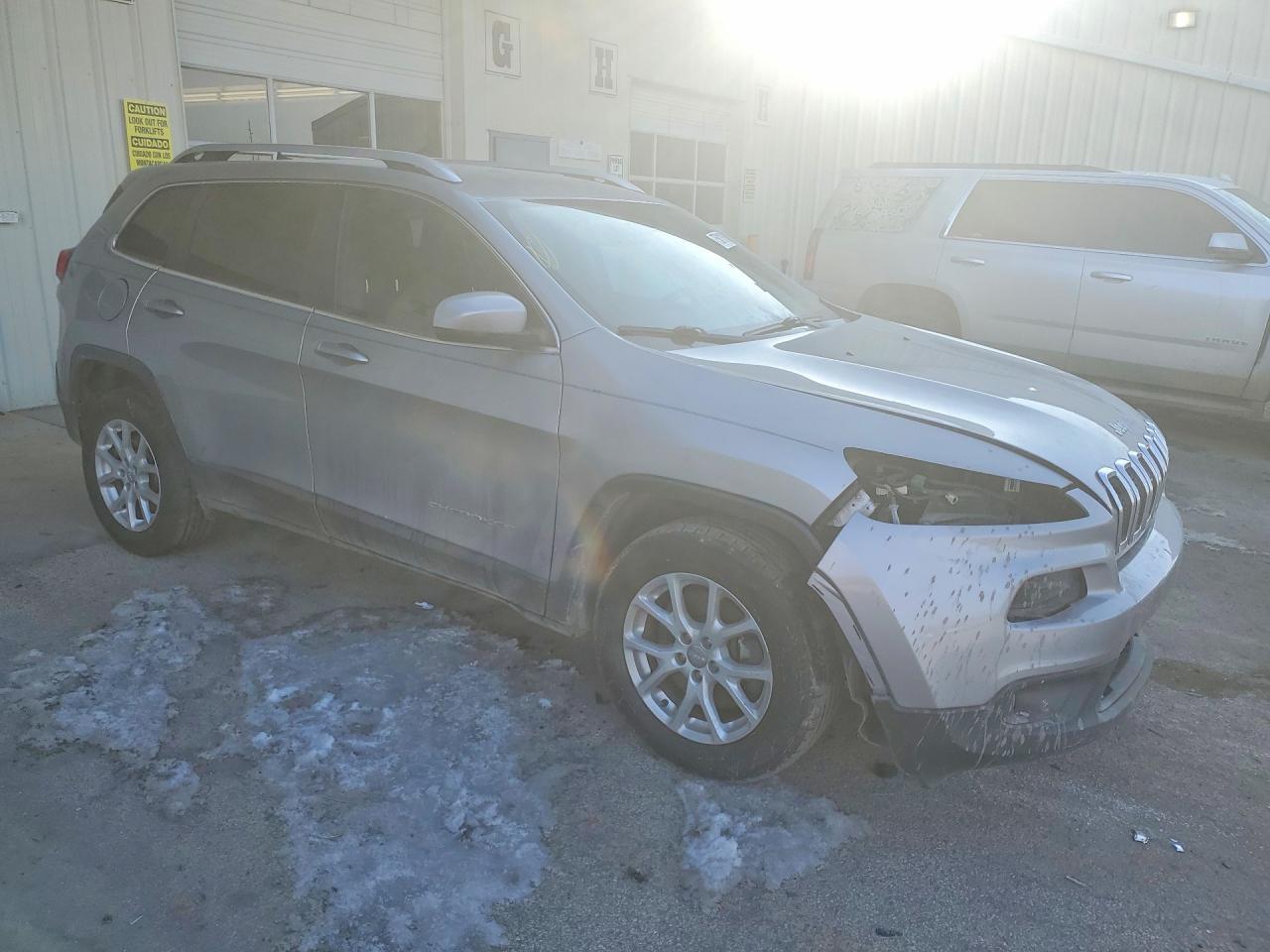 2016 Jeep Cherokee Latitude - Фото 4