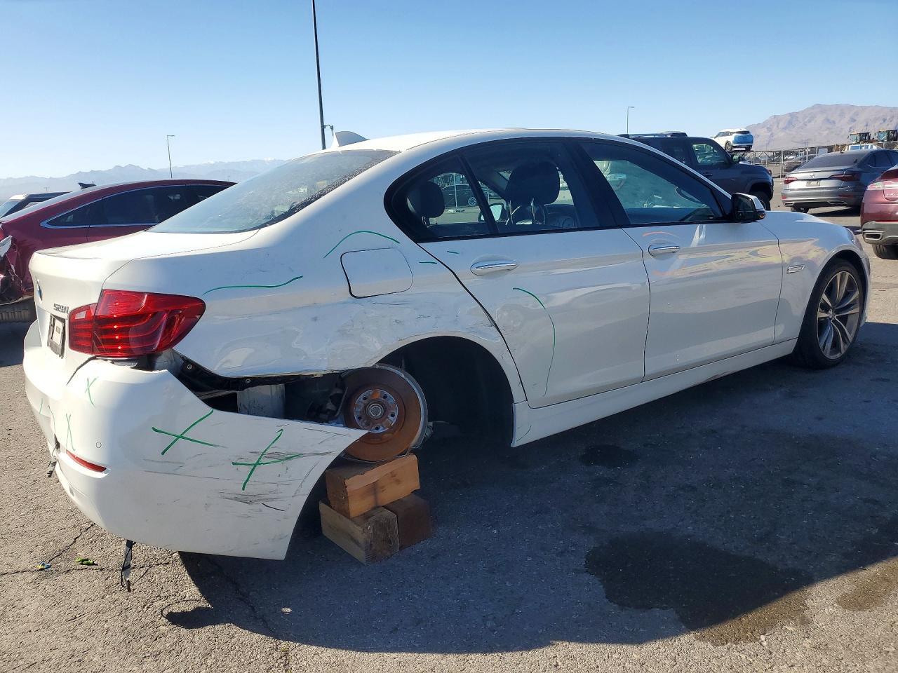 2016 BMW 528 I - Фото 3