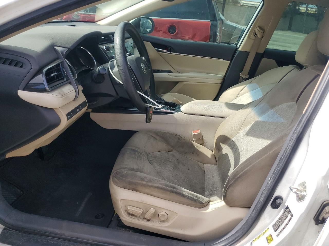 2019 Toyota Camry Hybrid Le - Фото 7