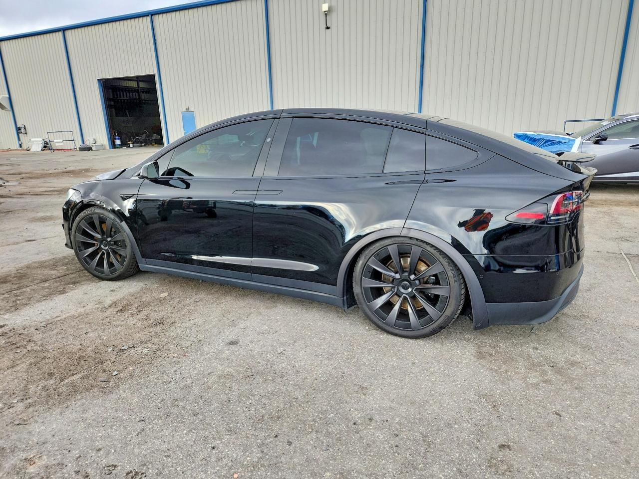 2022 Tesla Model X - Image 2