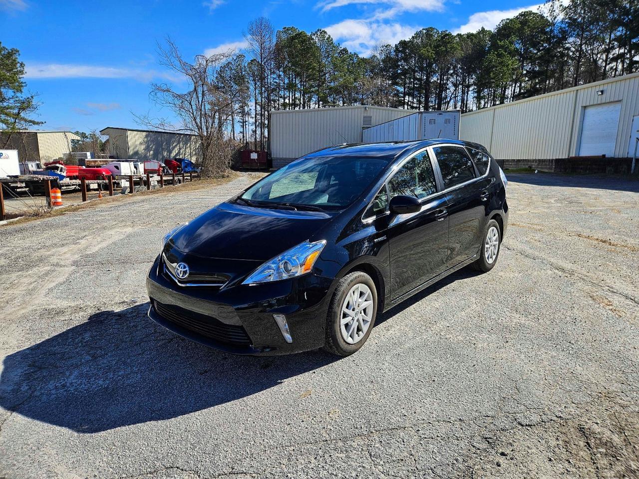 2012 Toyota Prius V - Фото 2