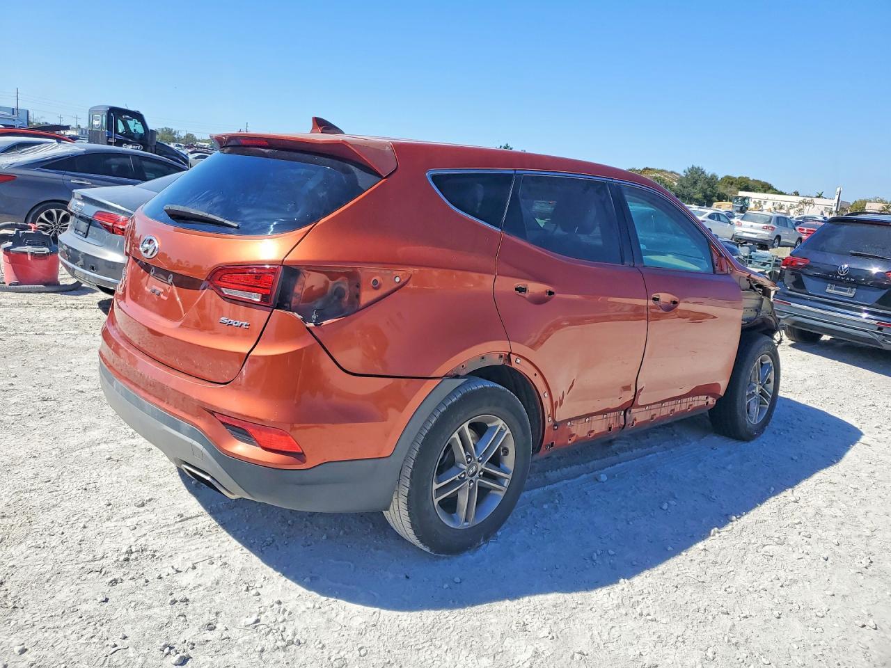2017 Hyundai Santa Fe Sport 2.4L - Фото 3