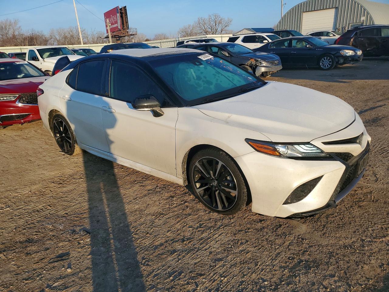 2019 Toyota Camry Xse - Image 4