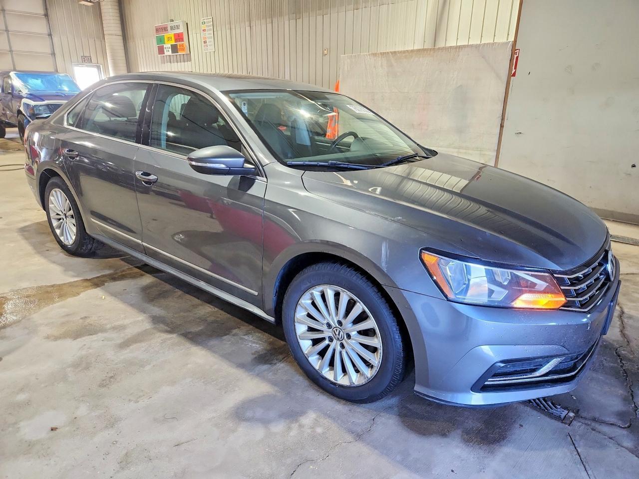 2016 Volkswagen Passat Se - Image 4