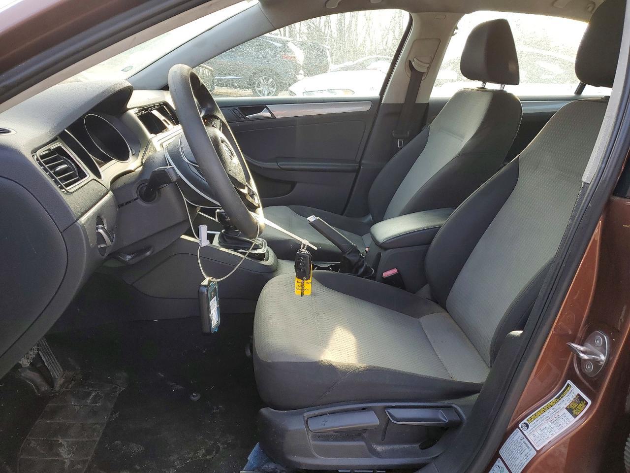 2017 Volkswagen Jetta S - Фото 7