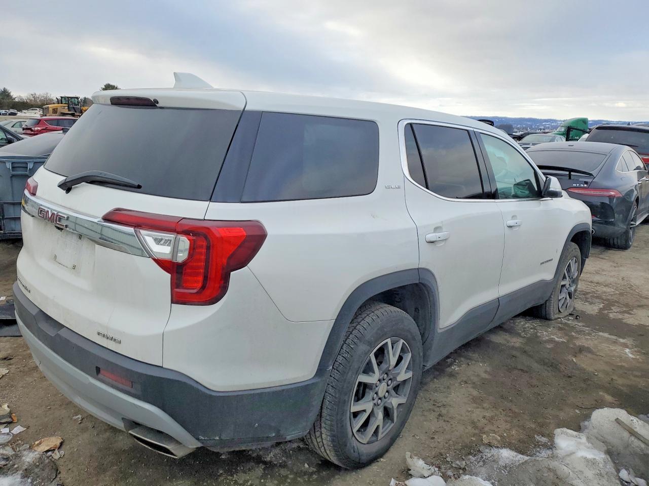 2023 GMC Acadia Sle - Фото 3