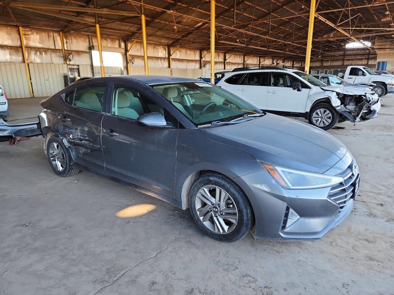 2019 Hyundai Elantra Sel - Фото 4