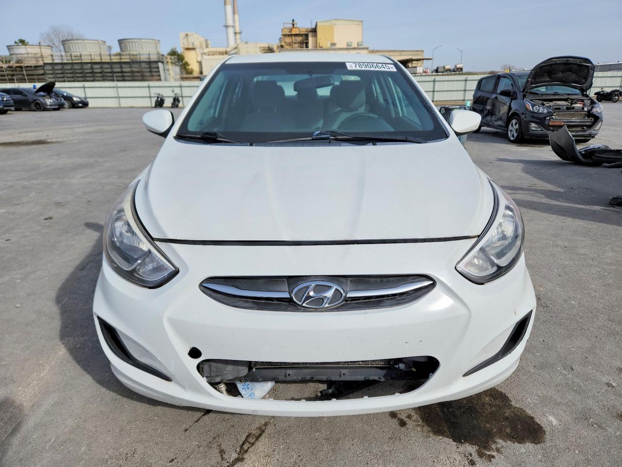 2016 Hyundai Accent Se - Фото 5