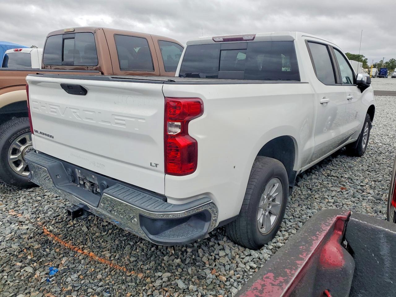 2020 Chevrolet Silverado C1500 Lt - Image 3