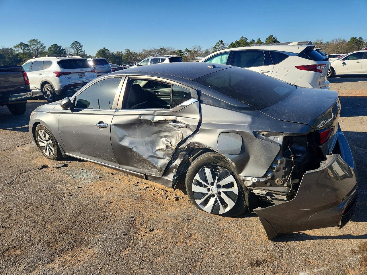 2020 Nissan Altima S - Image 2