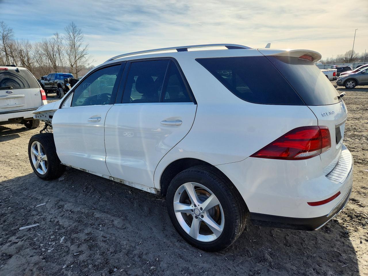 2017 Mercedes-Benz Gle 350 4Matic - Фото 2