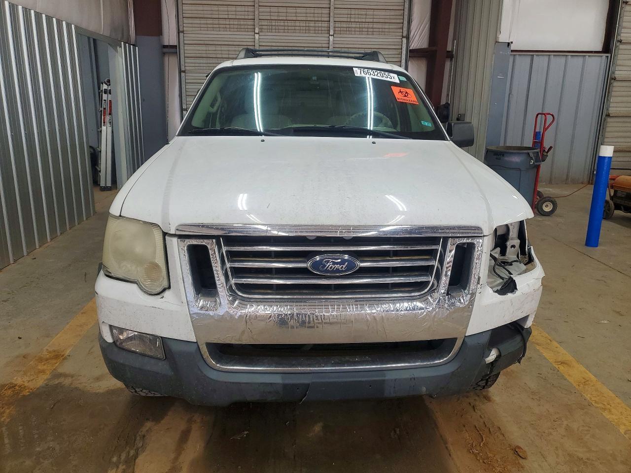 2007 Ford Explorer Sport Trac Xlt - Image 5