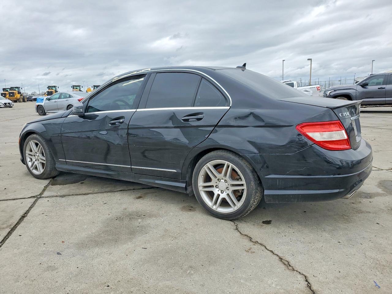 2010 Mercedes-Benz C 350 - Image 2