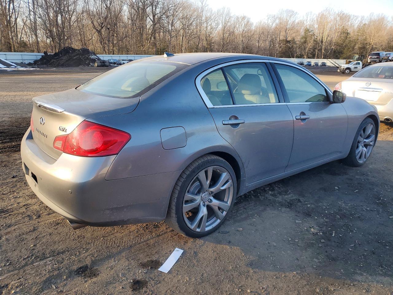 2013 Infiniti G37 - Image 3