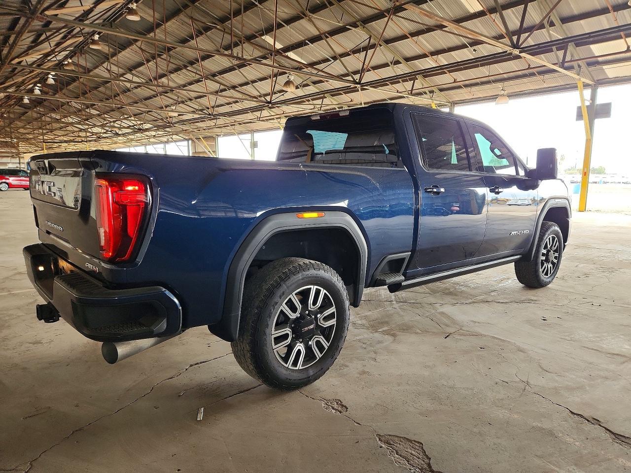2022 GMC Sierra K2500 At4 - Фото 3